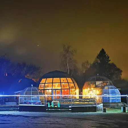 Dome Bungalow Niedras Kemping *